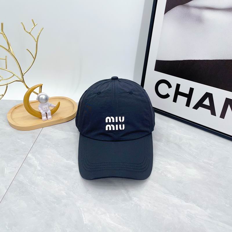 Miumiu cap dx (139)