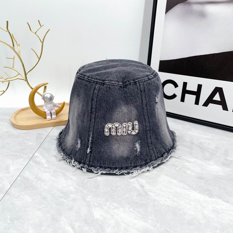 Miumiu hat dx (133)