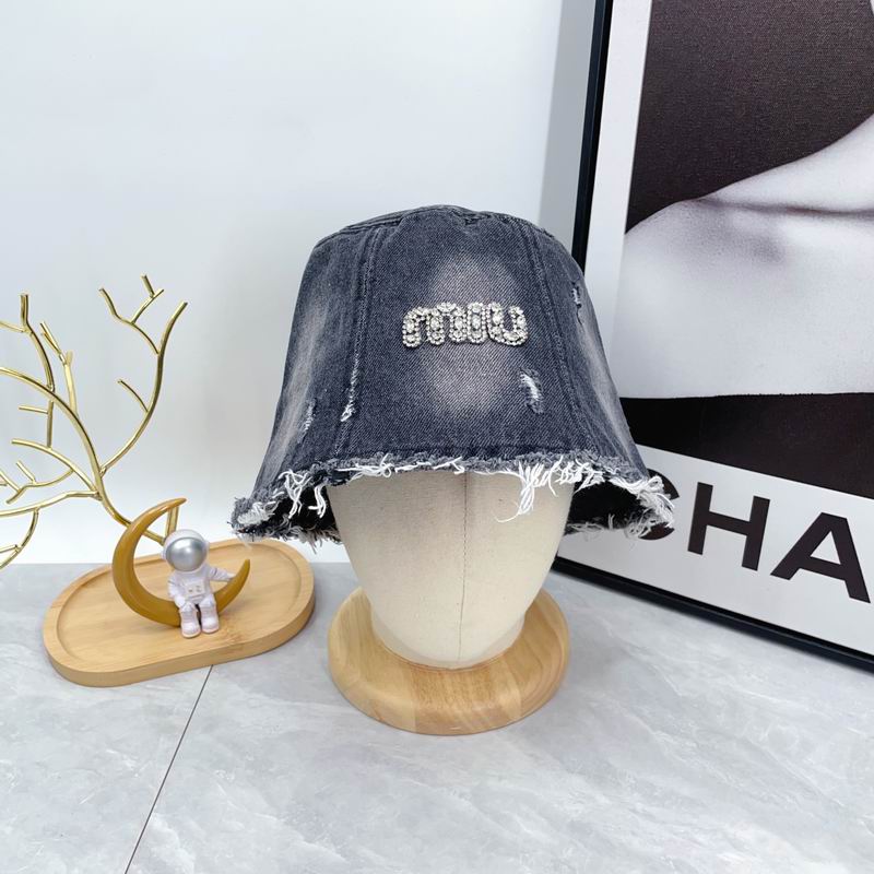 Miumiu hat dx (136)