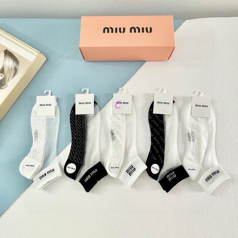 Miumiu socks (4)