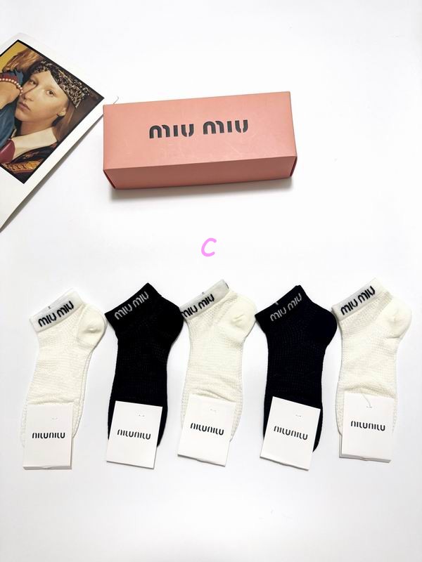 Miumiu socks (9)