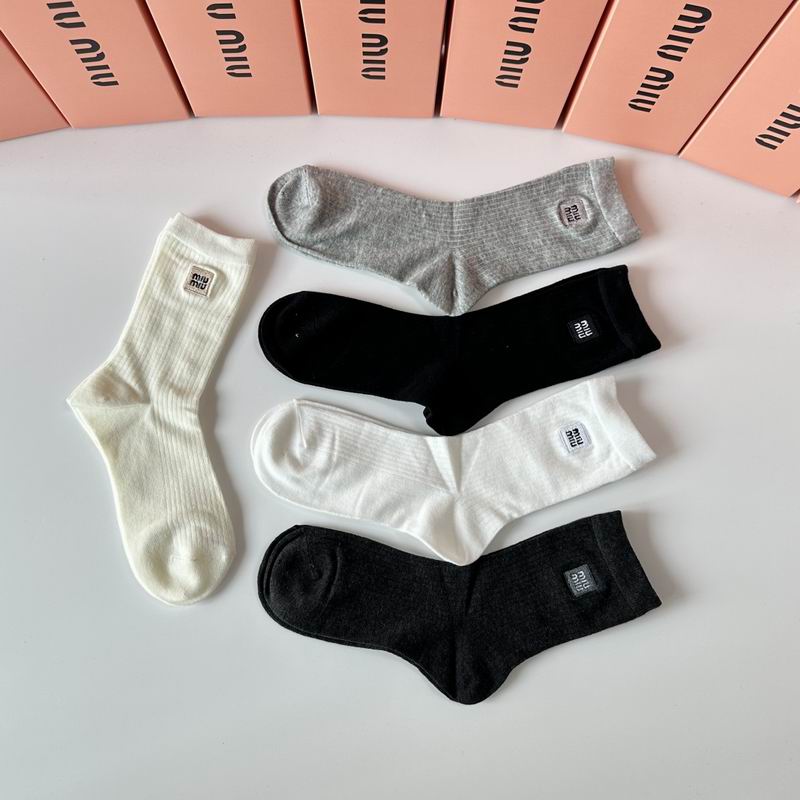 Miumiu socks QY (5)