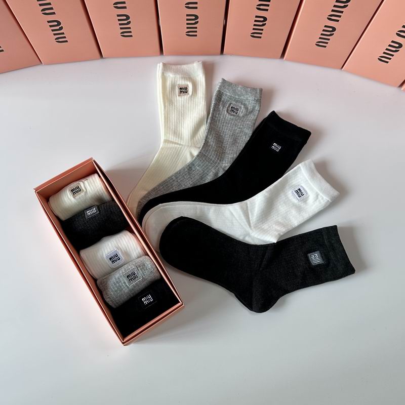 Miumiu socks QY (9)