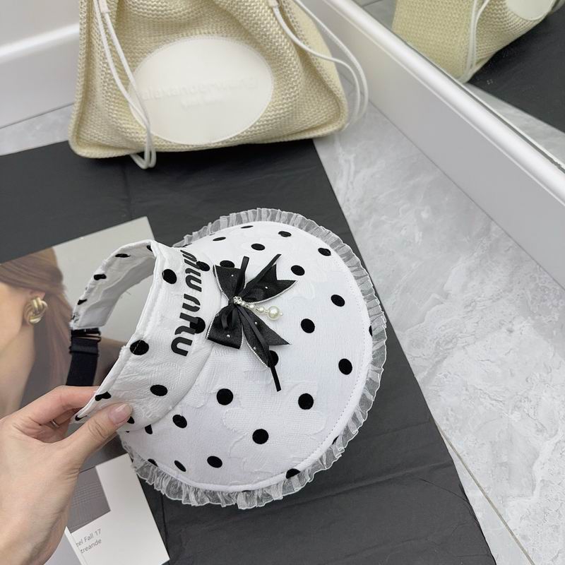 Miumiu visor (94)