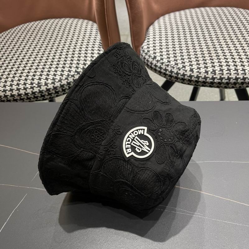 Moncler hat (154)