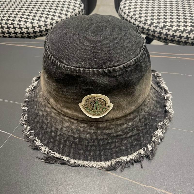 Moncler hat (18)