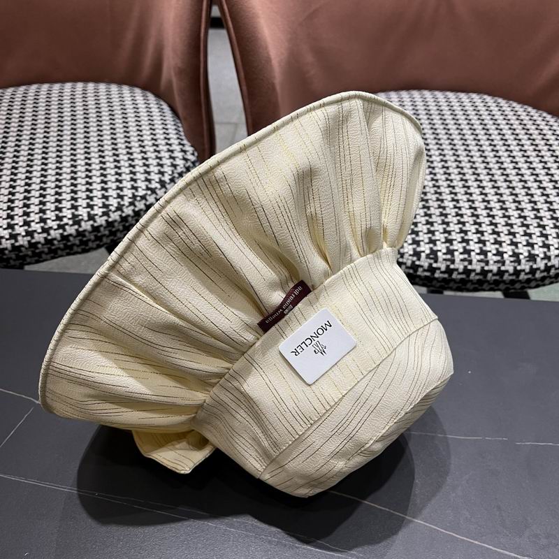Moncler hat (24)