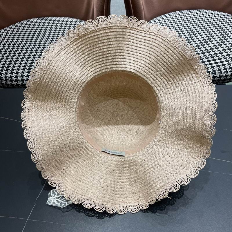 Moncler top hat (13)