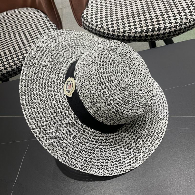Moncler top hat (14)