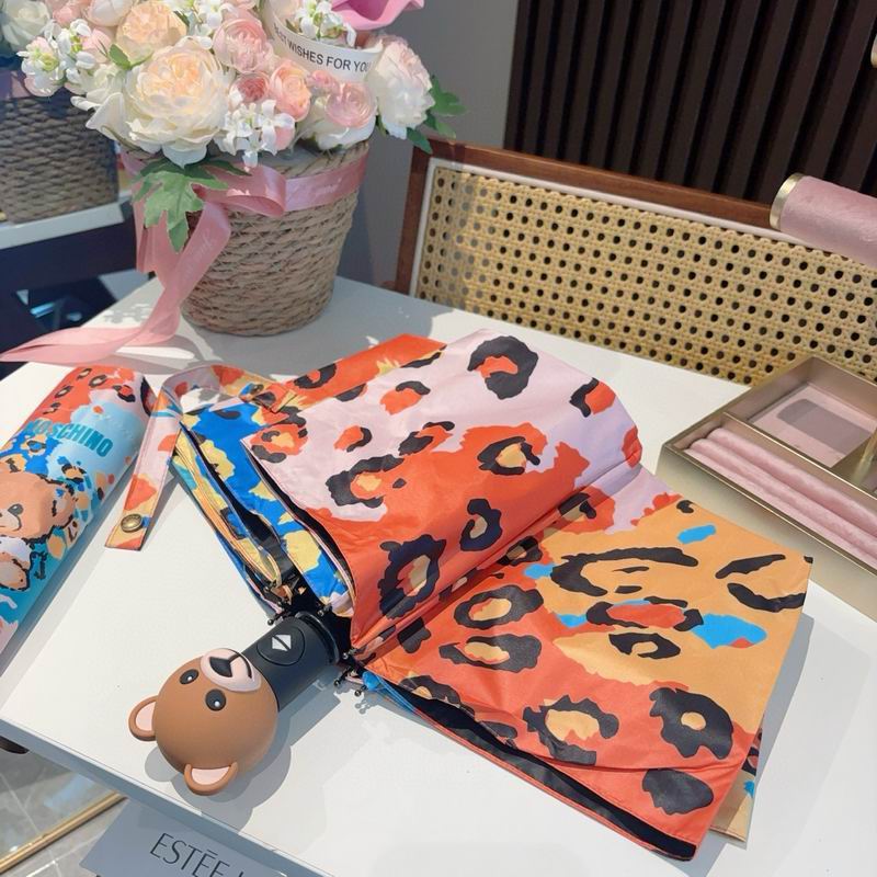 Moschino umbrella (190)