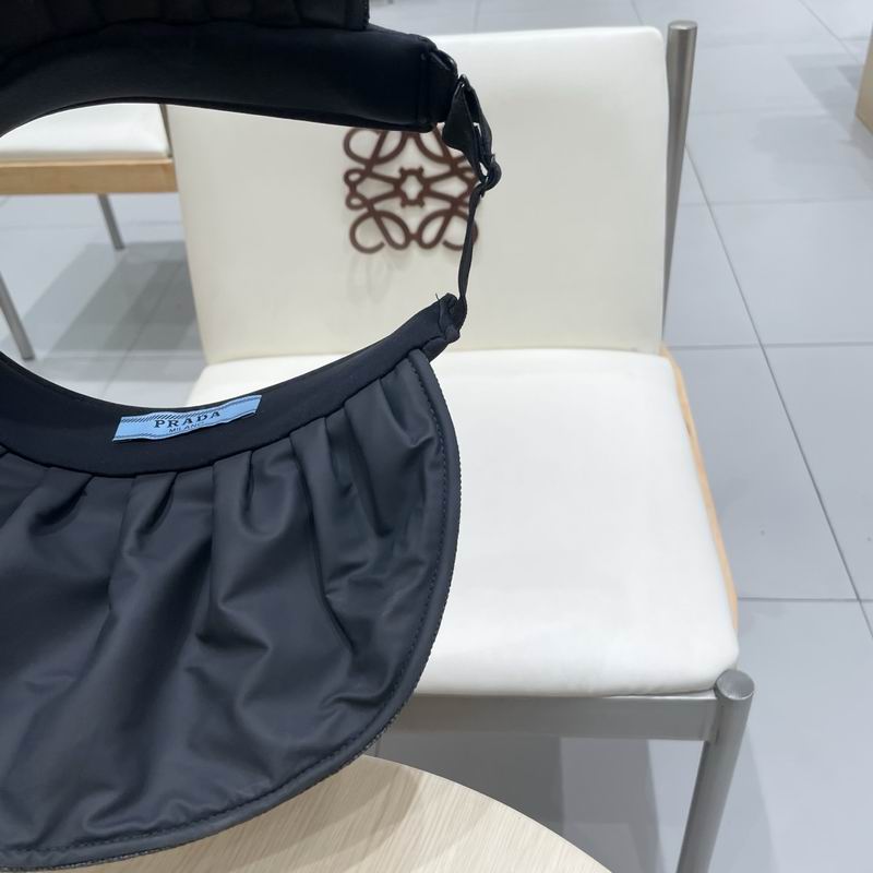 Prada Visor (74)