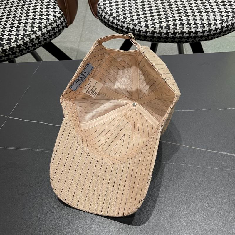 Prada cap (36)