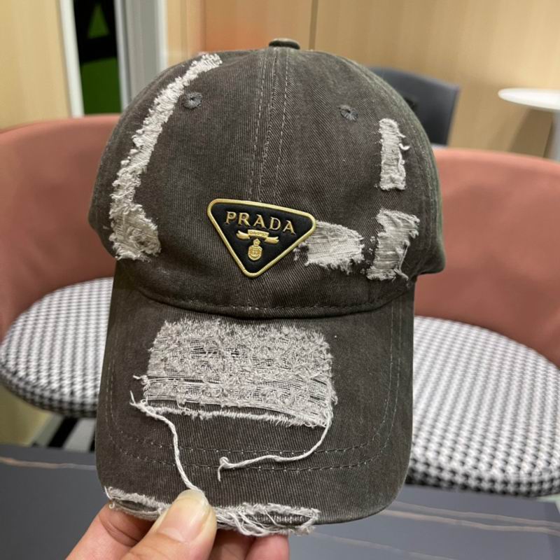 Prada cap (54)