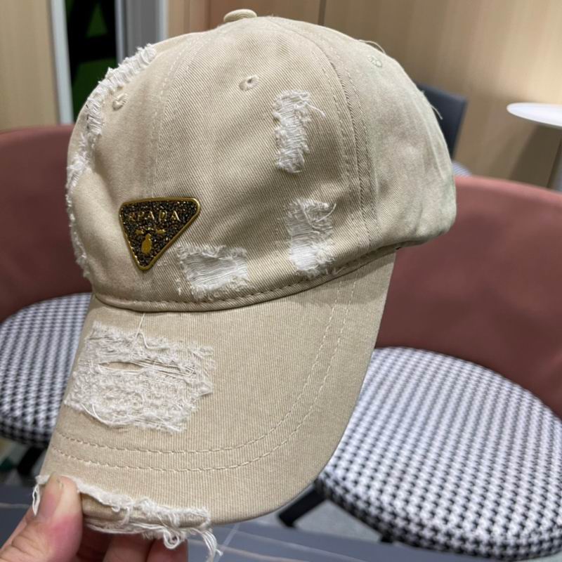 Prada cap (62)