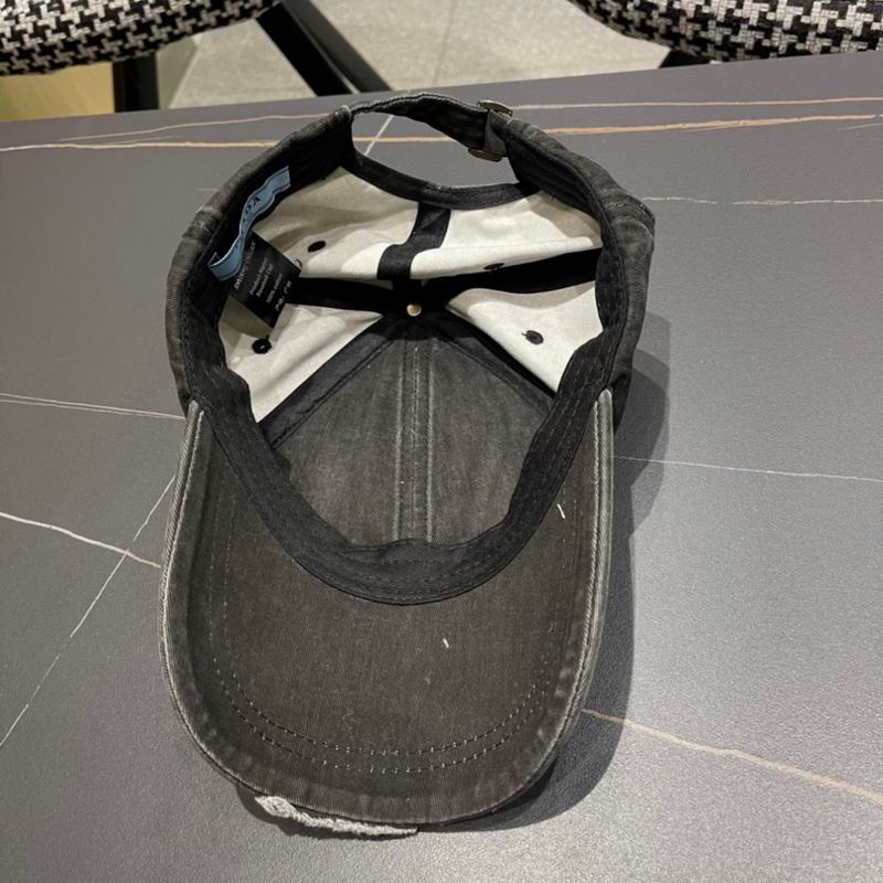Prada cap (68)