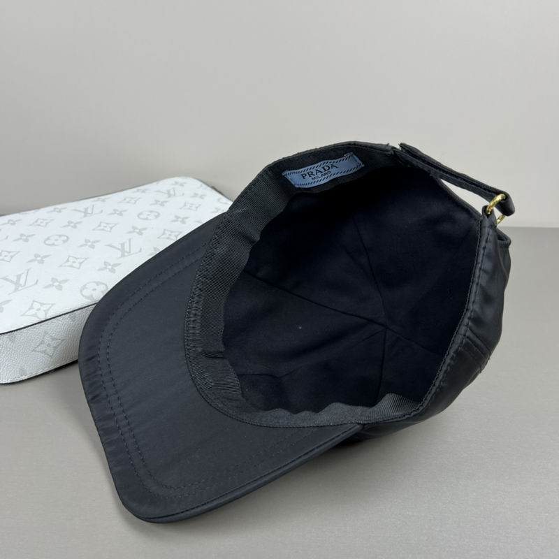 Prada cap dx (22)