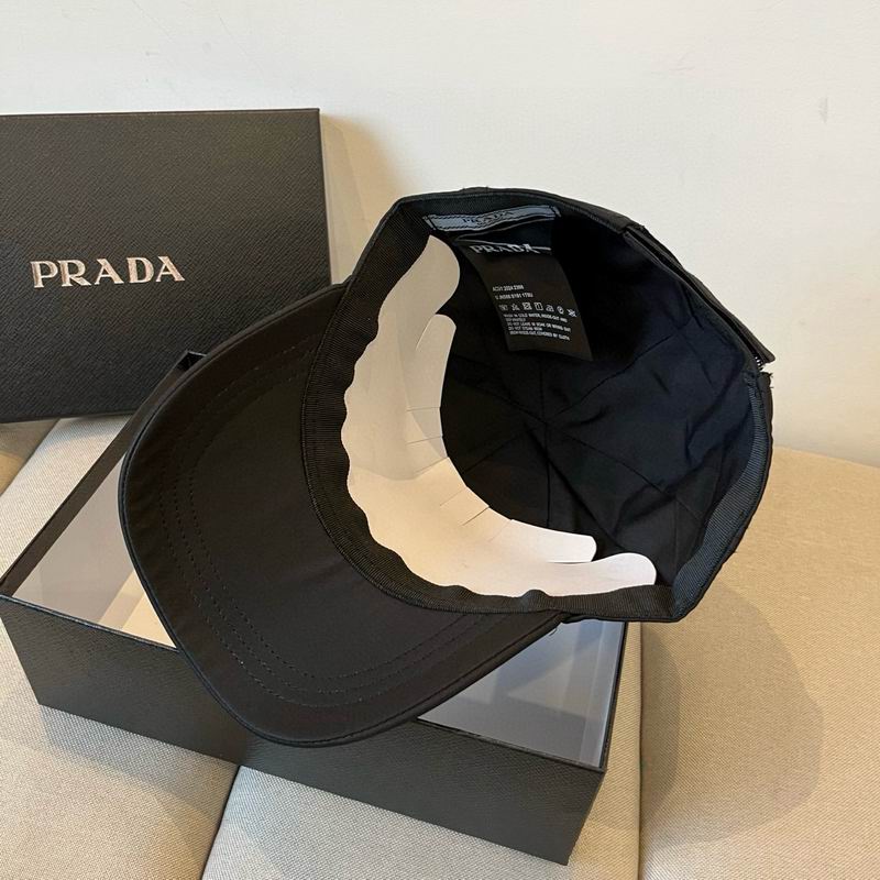 Prada cap dx (3)
