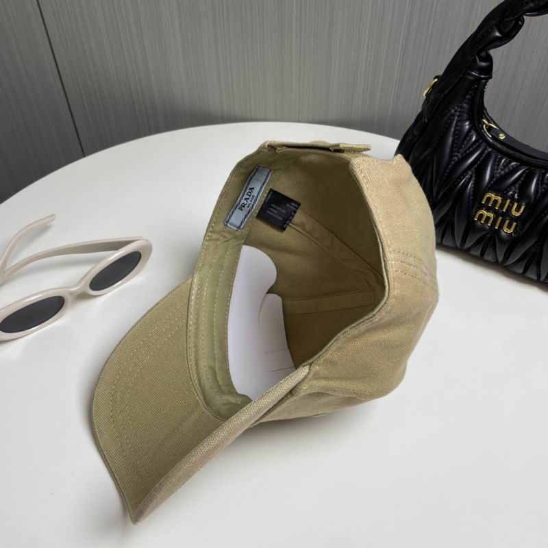 Prada cap dx (42)