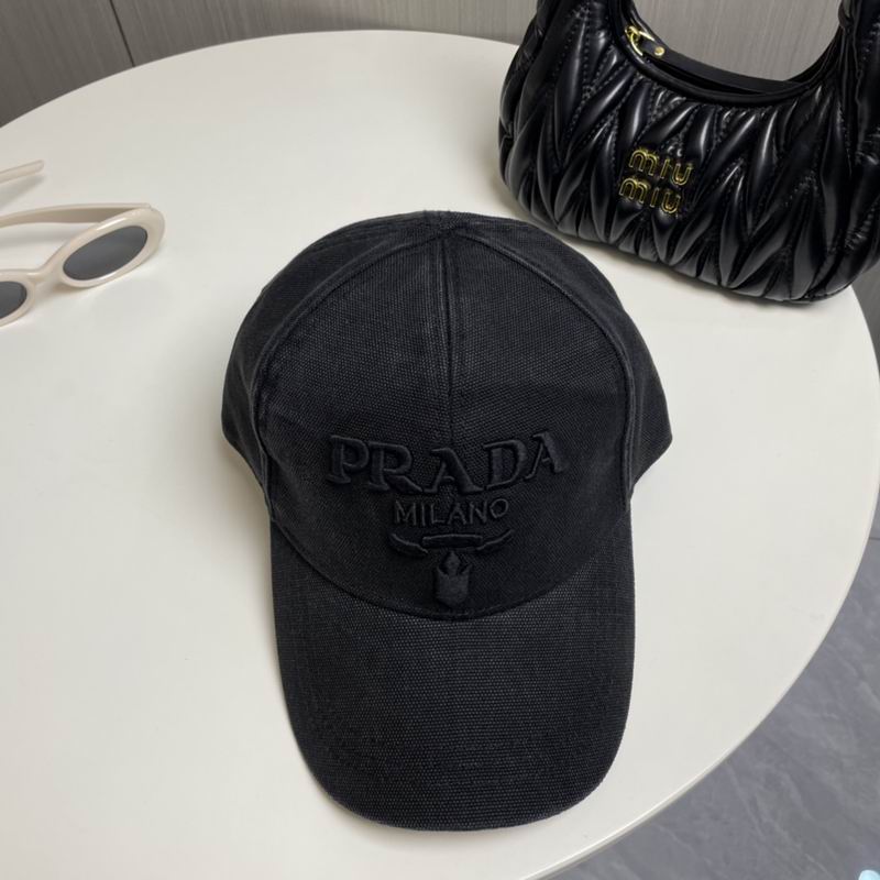 Prada cap dx (50)