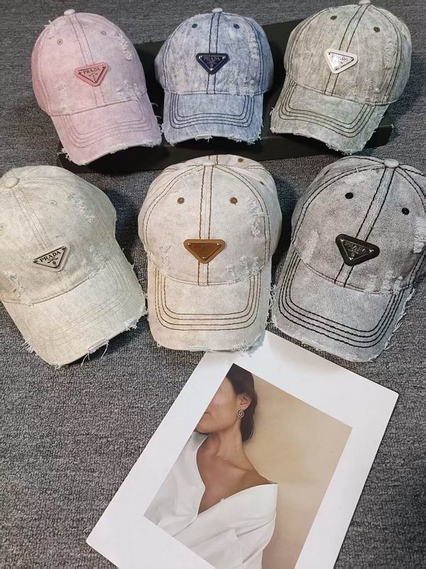 Prada cap hm (1)