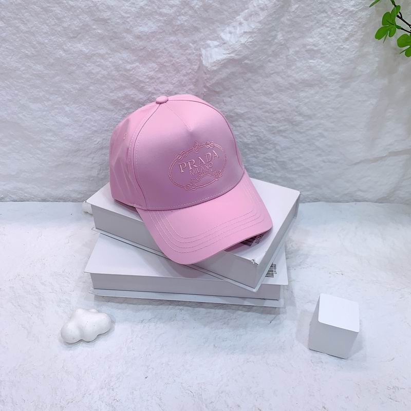 Prada cap hm (15)