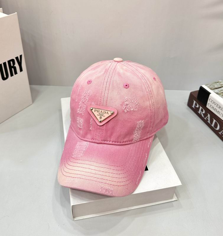 Prada cap hm (6)