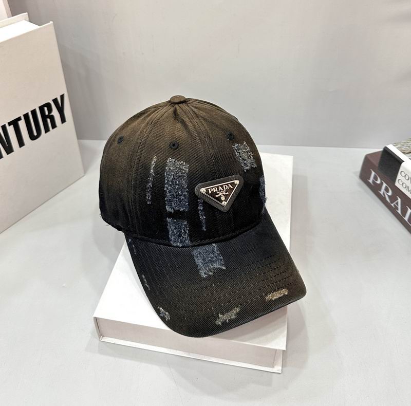 Prada cap hm (8)