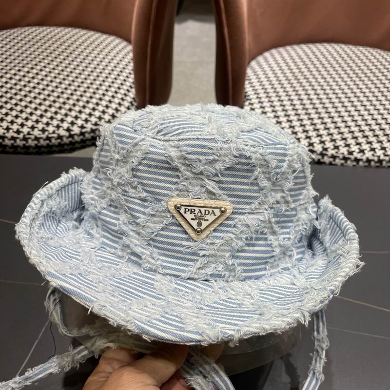 Prada hat (100)