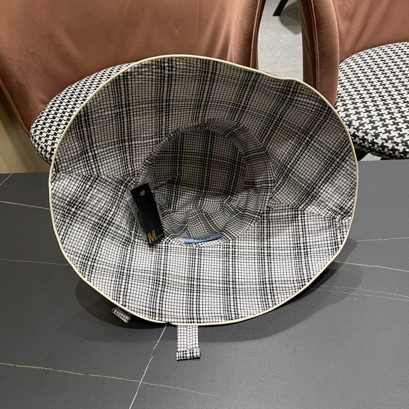 Prada hat (130)