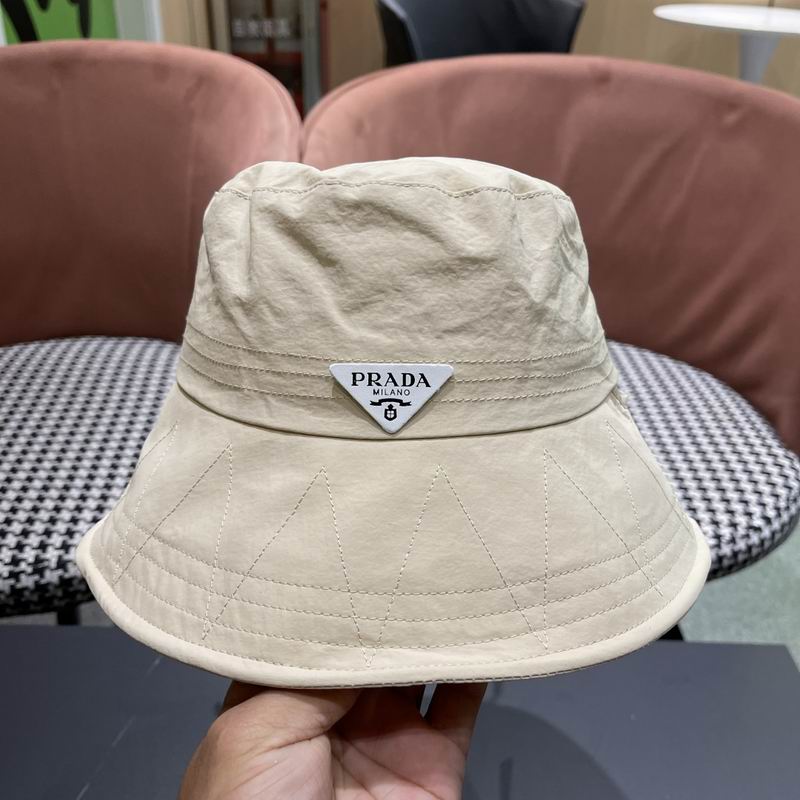Prada hat (200)