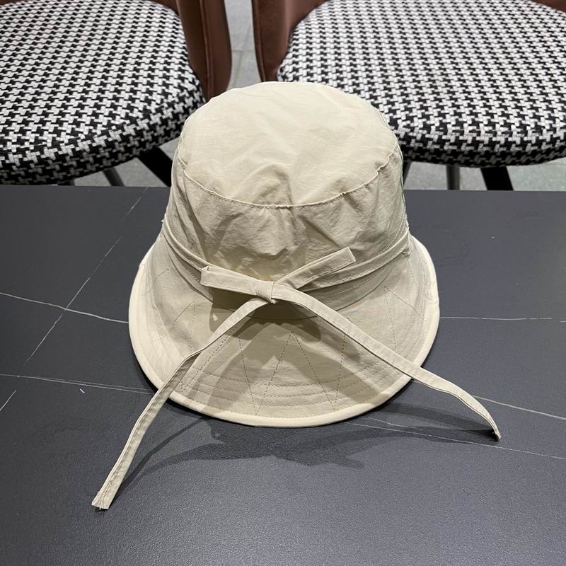 Prada hat (202)