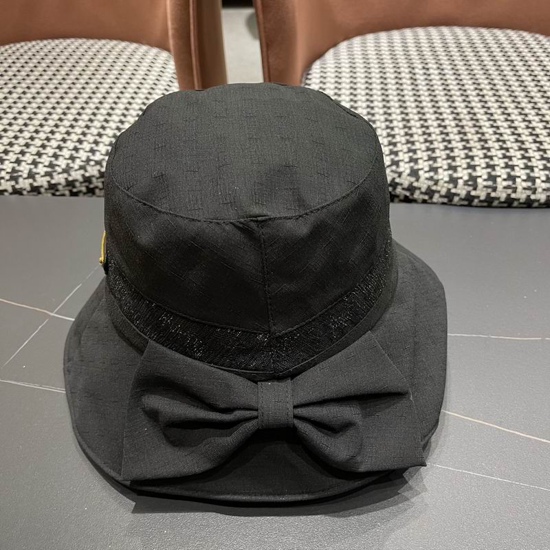 Prada hat (220)