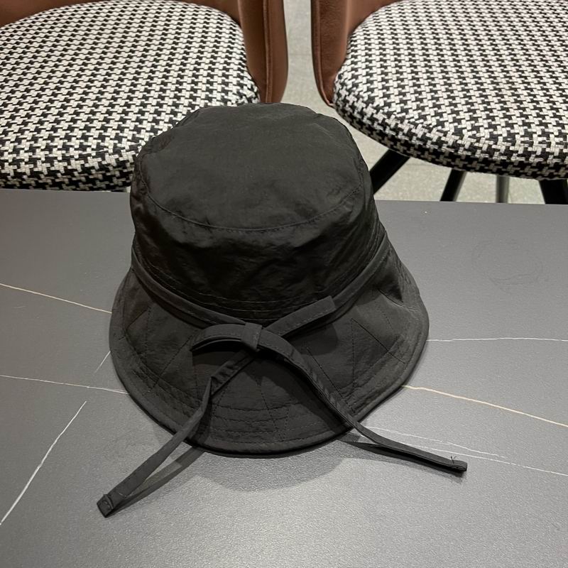 Prada hat (226)