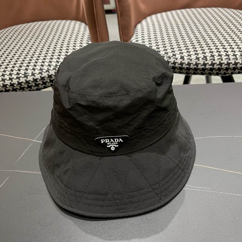 Prada hat (230)