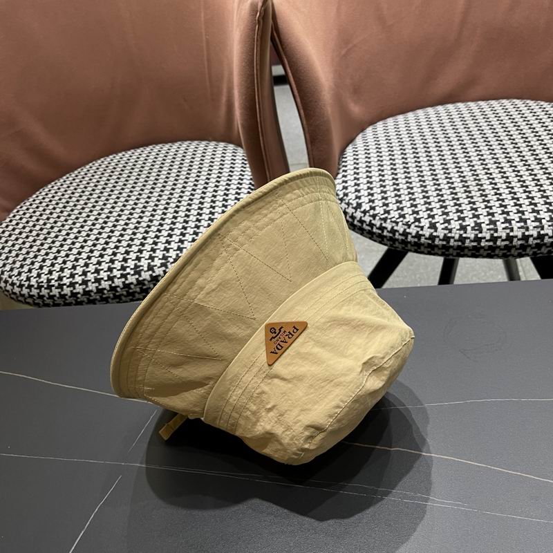 Prada hat (233)