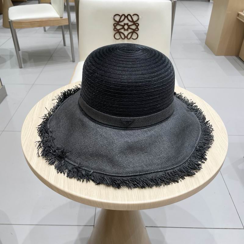 Prada hat (350)