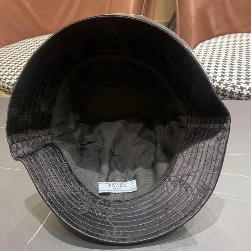 Prada hat (381)