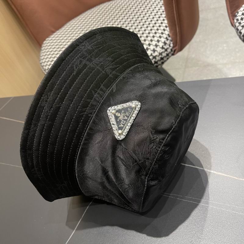Prada hat (382)