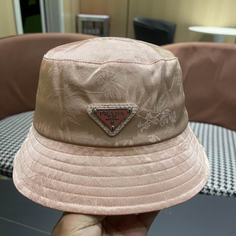 Prada hat (395)