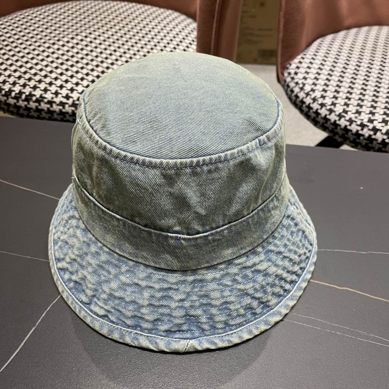 Prada hat (408)