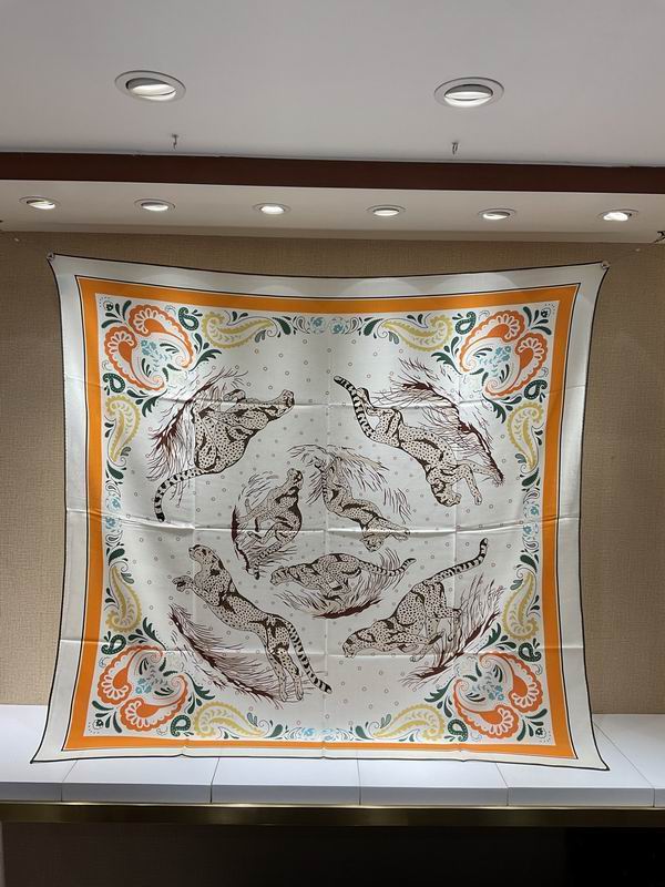 Scarf 140X140cm（高版本） 70%羊绒 30%真丝 E (46)