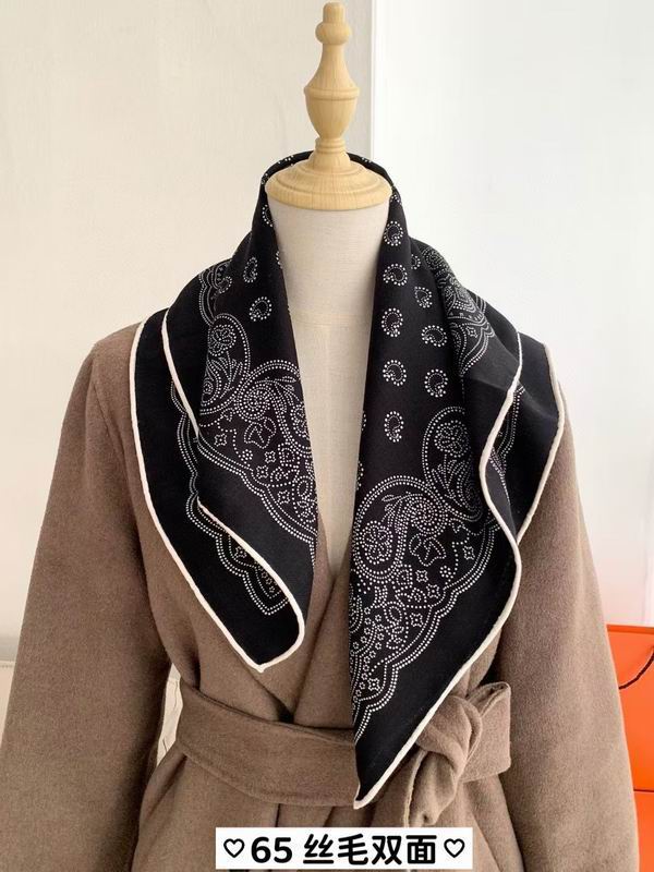 Scarf 66X66cm E (35)