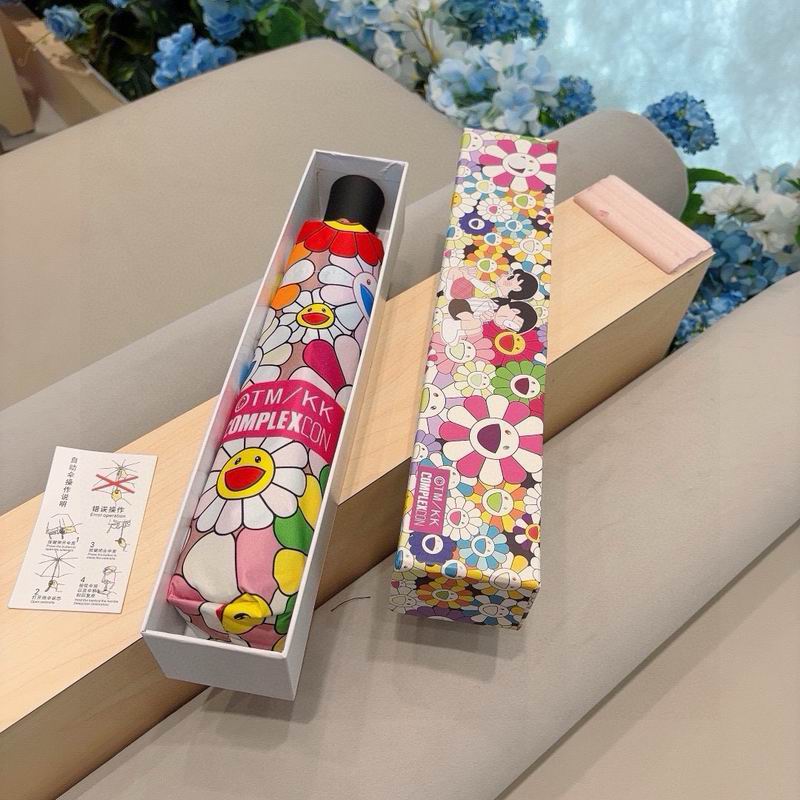 Takashi Murakami in Roppongi Umbrella (1)