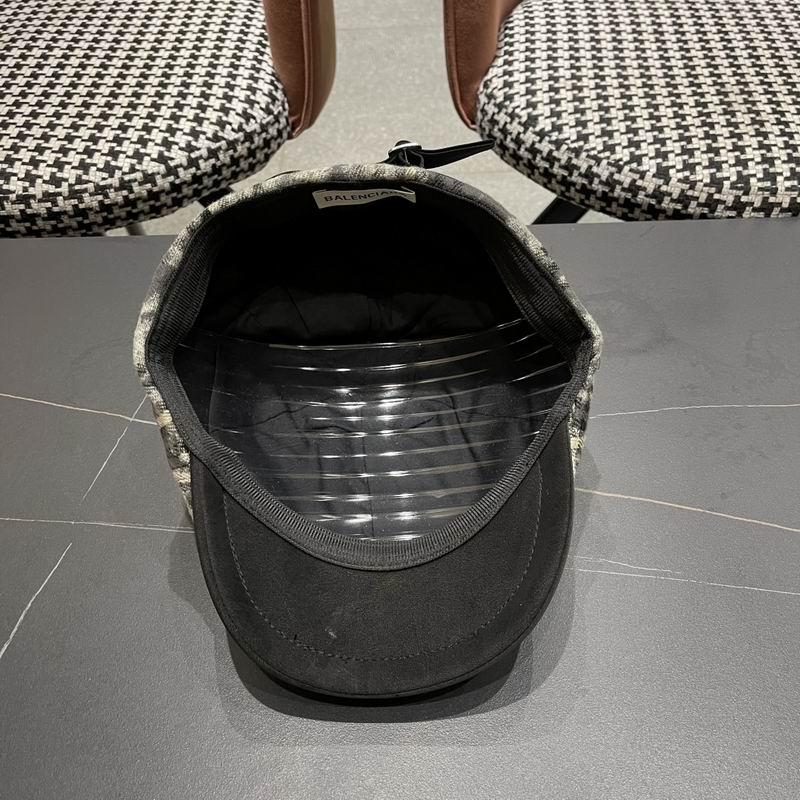 Balenciaga beret (22)