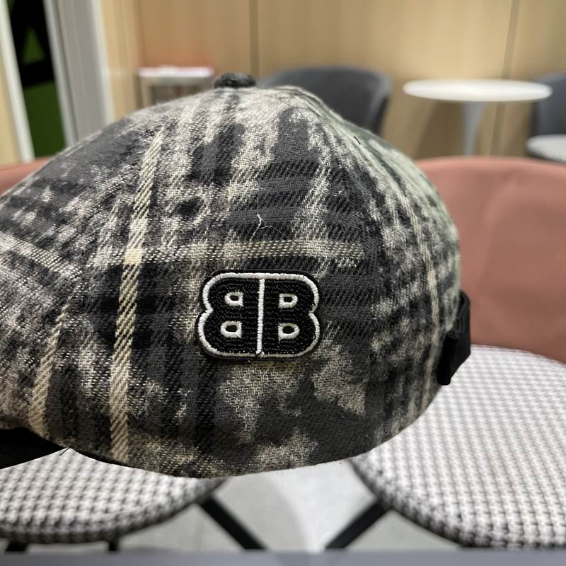 Balenciaga beret (24)