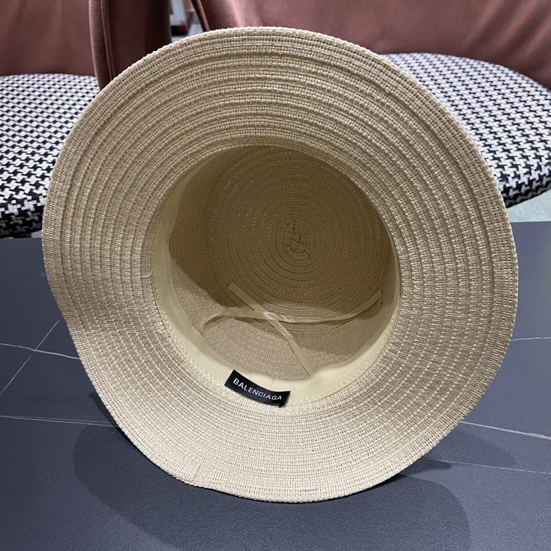 Balenciaga top hat (2)