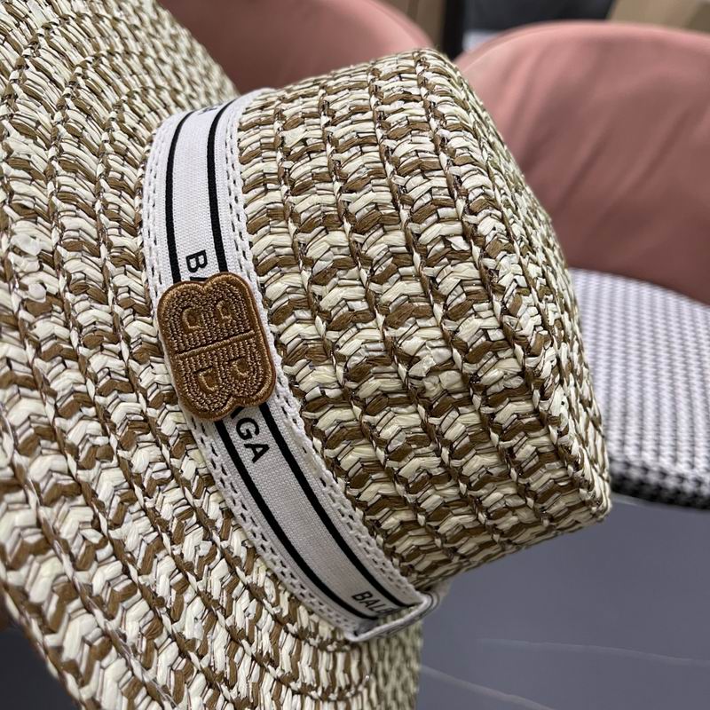 Balenciaga top hat (3)