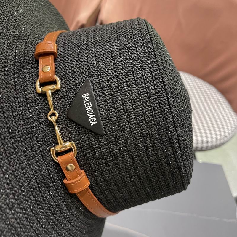 Balenciaga top hat (37)