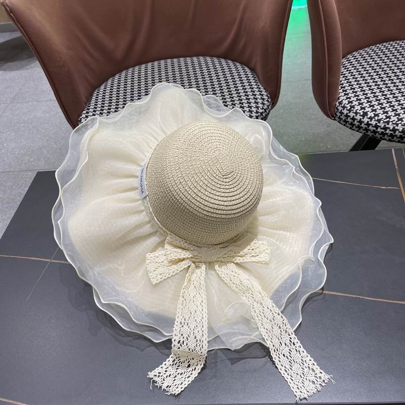 Balenciaga top hat (59)