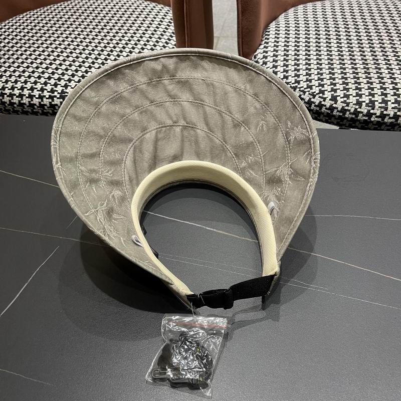 Balenciaga visor (28)